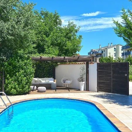 Mit Privatpool Fuer 8 Personen Ca 135 Qm In Pula, Istrien Istrische Riviera * Pula