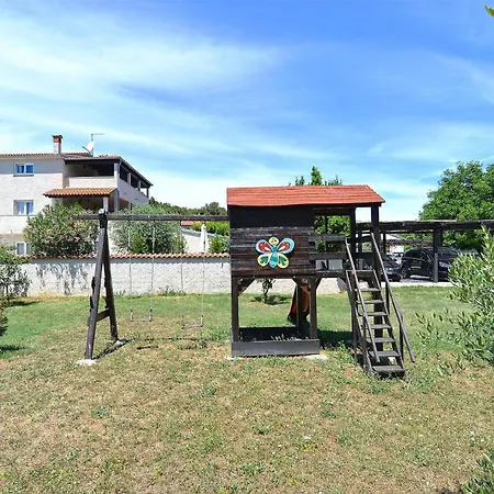 Holiday home Mit Privatpool Fuer 8 Personen Ca 135 Qm In Pula, Istrien Istrische Riviera Pula