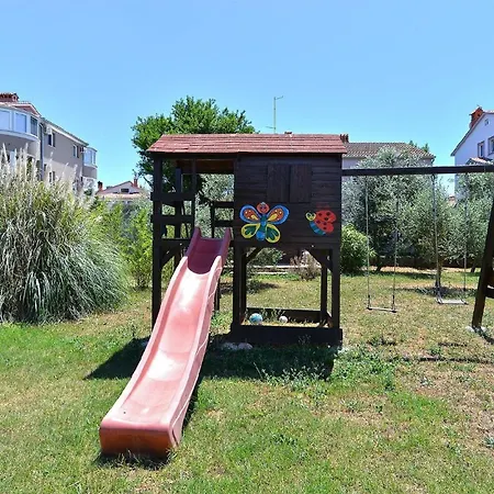 Mit Privatpool Fuer 8 Personen Ca 135 Qm In Pula, Istrien Istrische Riviera Holiday home